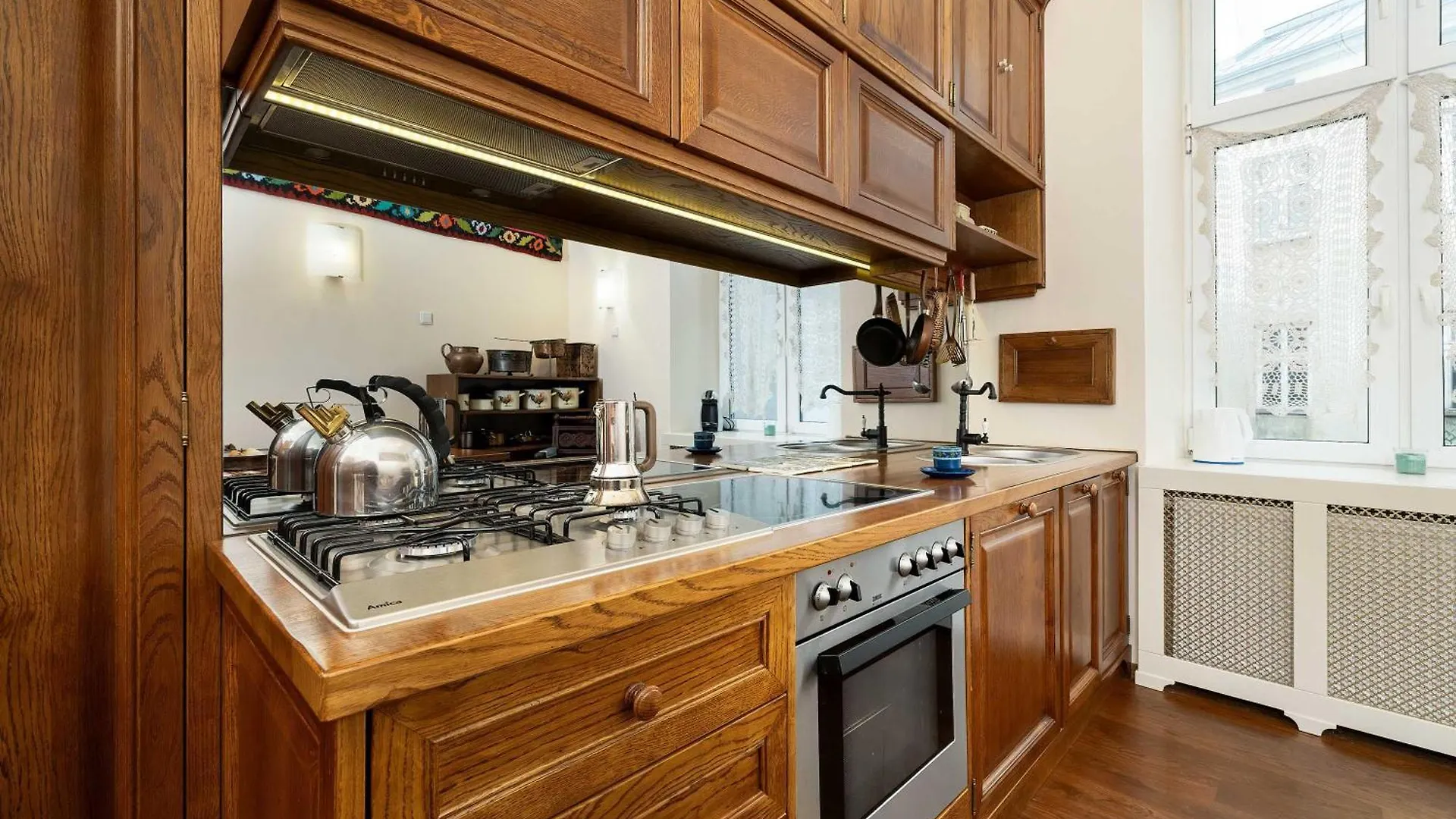 Efektowny I Przestronny Apartament W Centrum Krakowa Blisko Rynku I Parku By Noclegi Renters 0*, Krakov Polsko