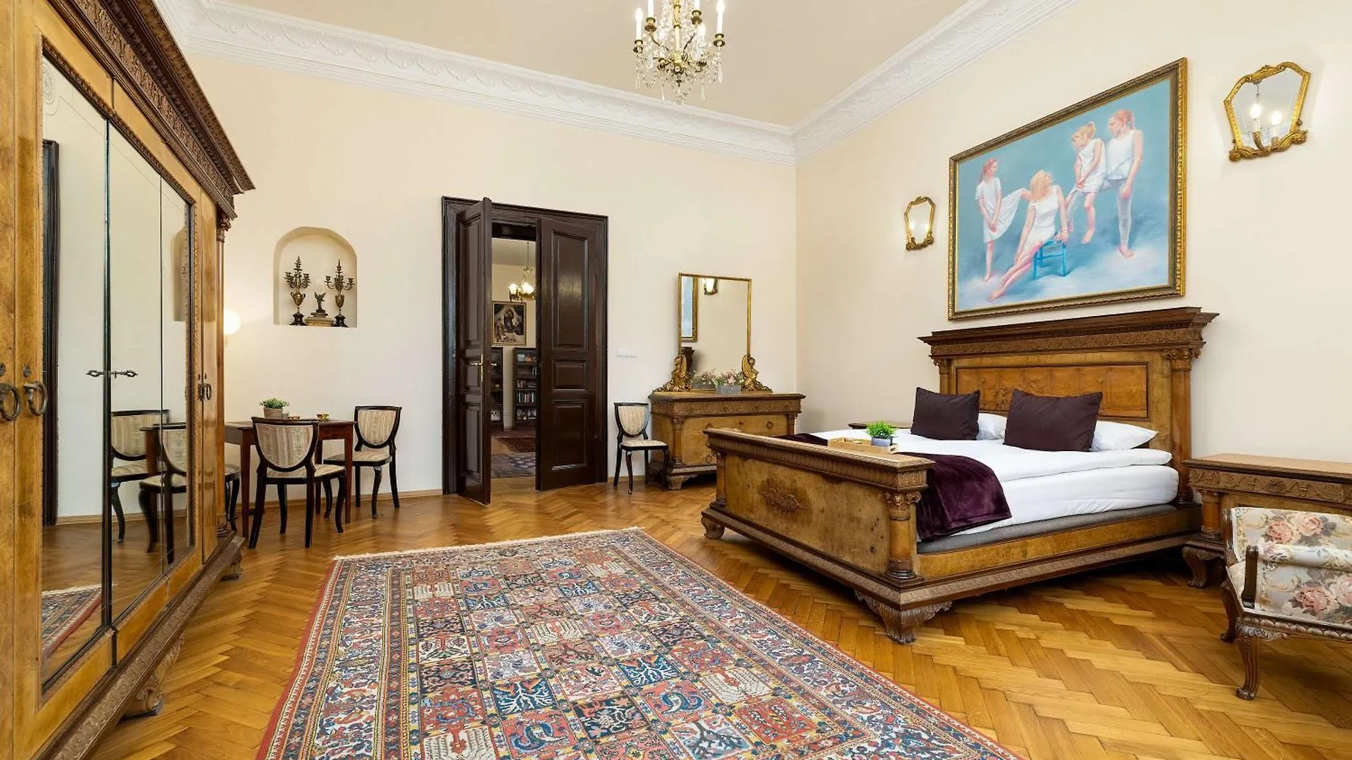 Efektowny I Przestronny Apartament W Centrum Krakowa Blisko Rynku I Parku By Noclegi Renters Polsko